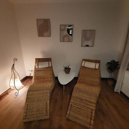 Cozy Home, 7 Beds, Wifi, Kitchen, Balcony, Bielefeld Center Exterior foto