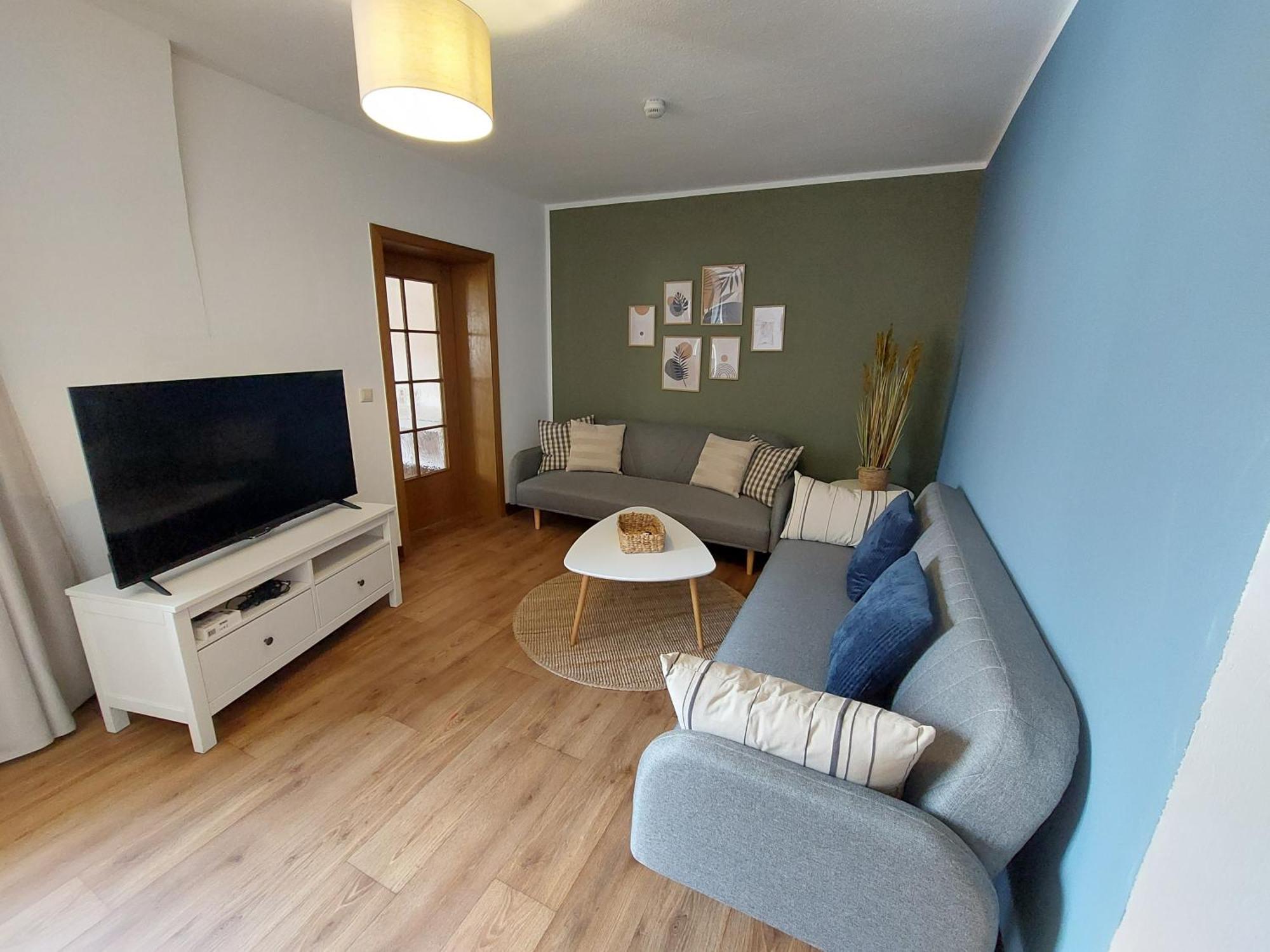 Cozy Home, 7 Beds, Wifi, Kitchen, Balcony, Bielefeld Center Exterior foto
